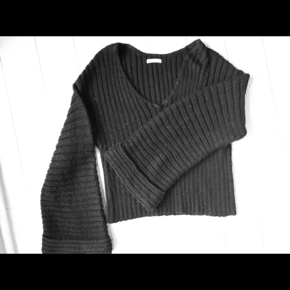 Alpaca Ribbed Sweater - Picture 1 of 4